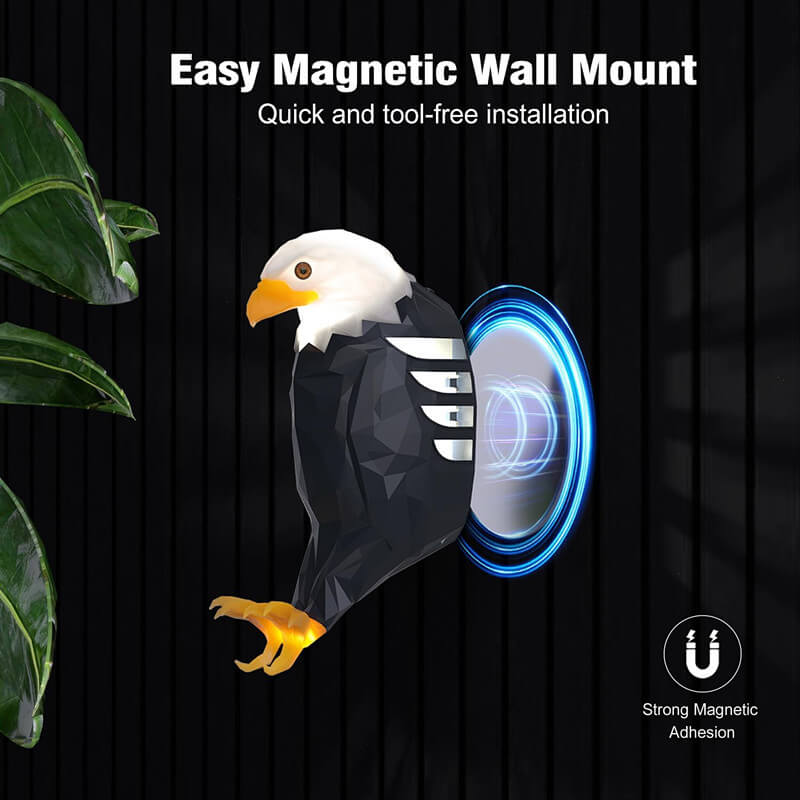 DecoWorld Bald Eagle Wall Light