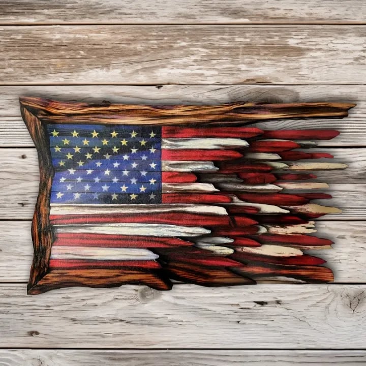 HonorCraft Wooden American Flag - VERRANOO