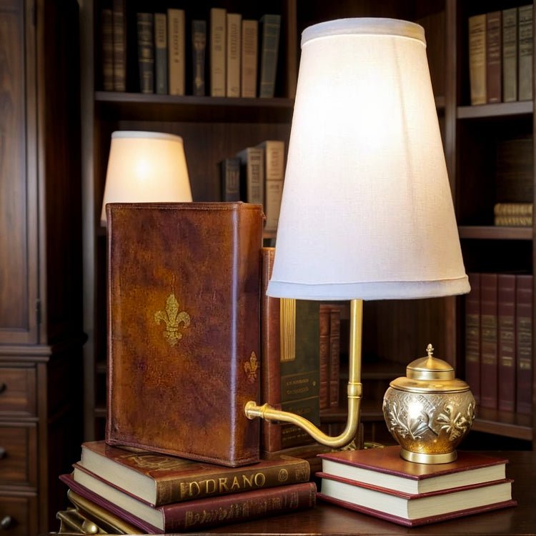 LuminaLit Classic Literature Lamp - VERRANOO