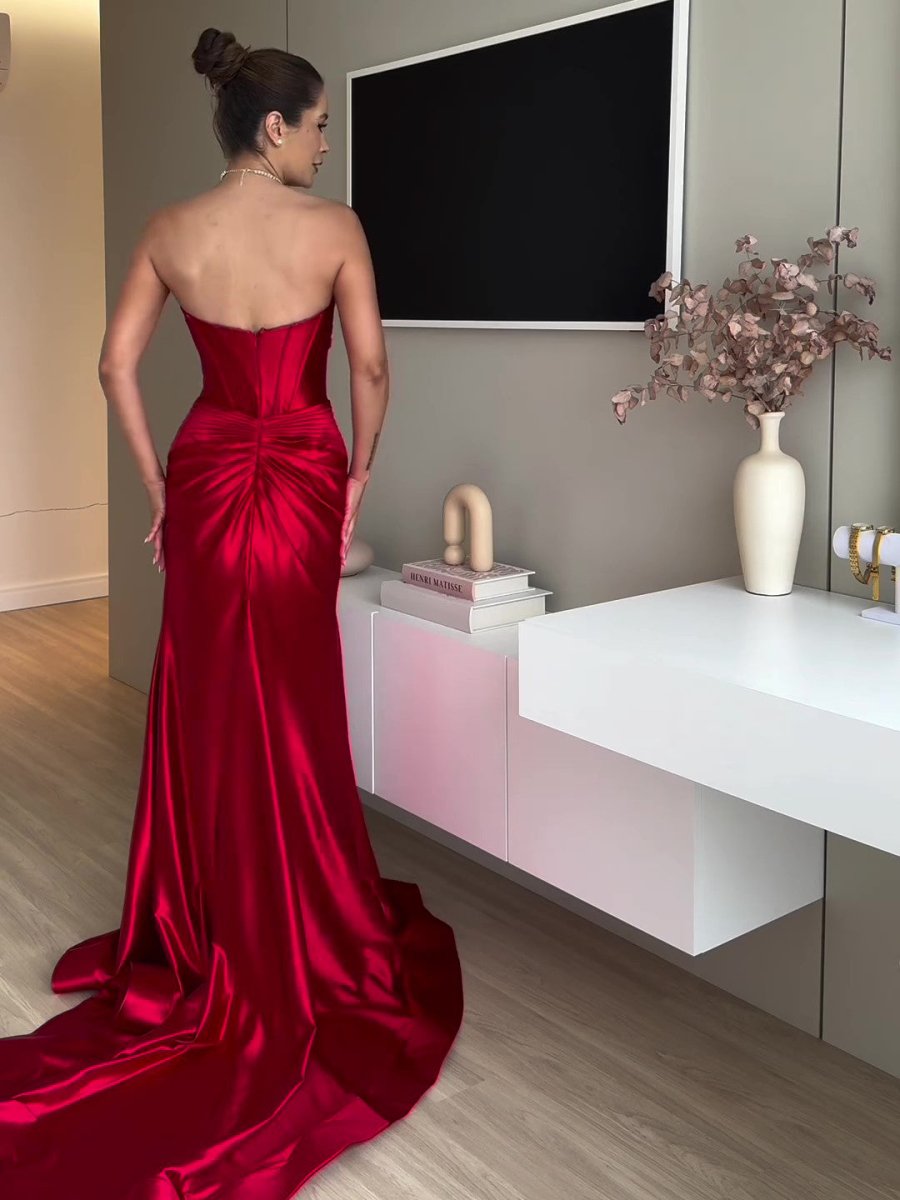 verranoo - strapless slit red evening dress red - VERRANOO