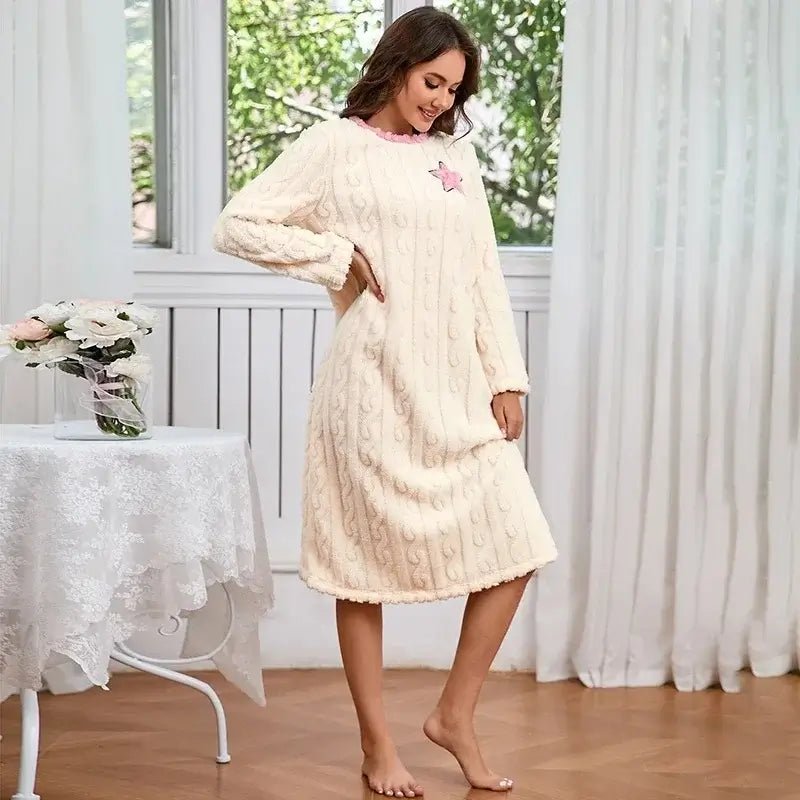 Winter Star Shaped Thickened Nightgown - VERRANOO