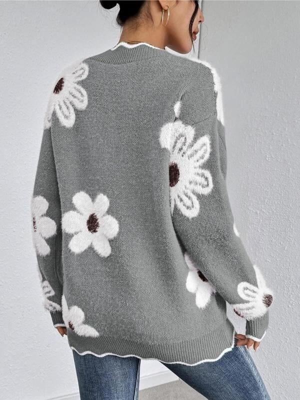 Women's Floral Pattern Scallop Trim Sweater - VERRANOO